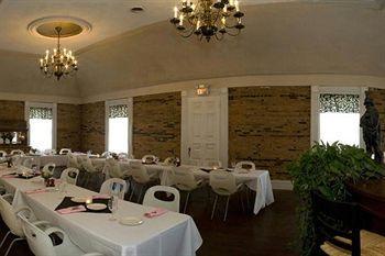 Rogues Harbor Inn Lansing Eksteriør billede